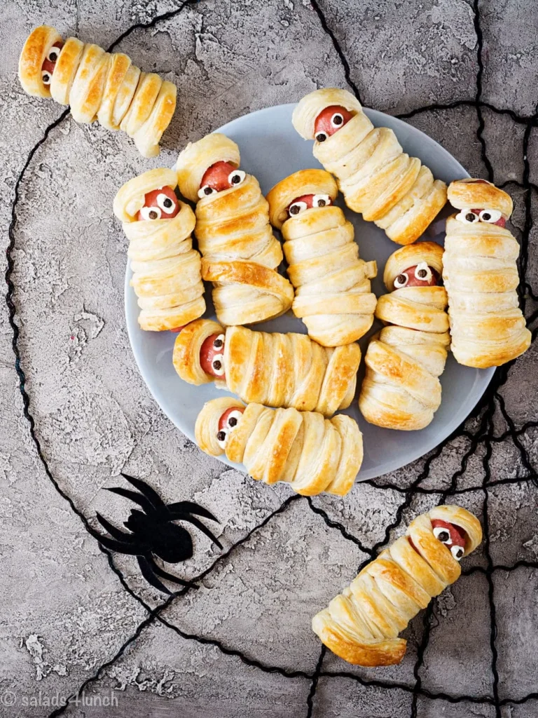 Hot dog mummy